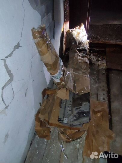 Пороги от лексуса или тойоты левый и правый б/у