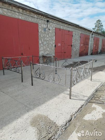 Оградки ритуальные