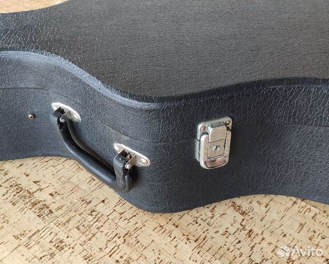 Жесткий кофр для гитары дредноут и джамбо