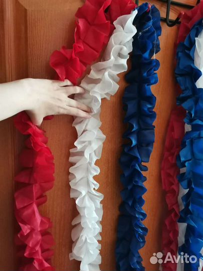 Украшенияна машину