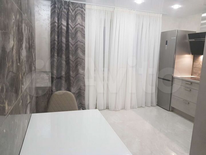 2-к. квартира, 70 м², 9/17 эт.