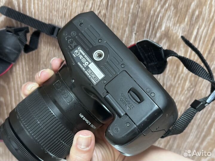 Зеркальный фотоаппарат canon 1100d