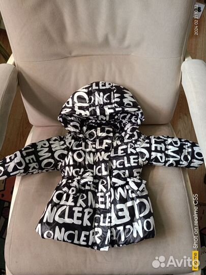 Курточка для девочки