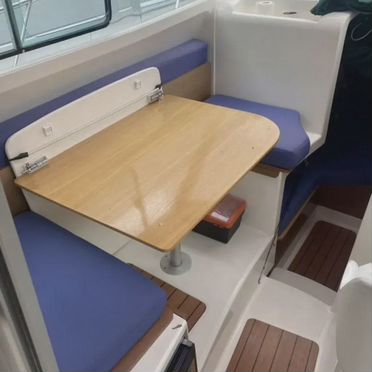 Моторная яхта Jeanneau Merry Fisher 725