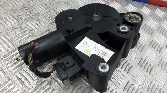 Электропривод багажника audi A8 D3 (1BS08SS01)