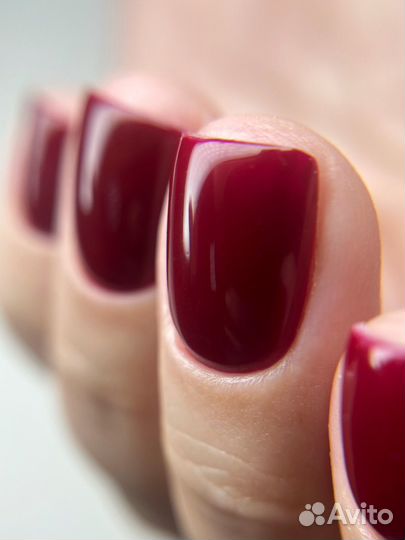 Модель на маникюр и педикюр