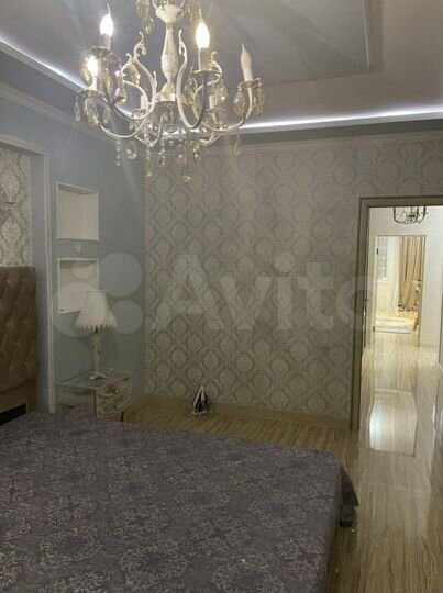 2-к. квартира, 82 м², 1/6 эт.