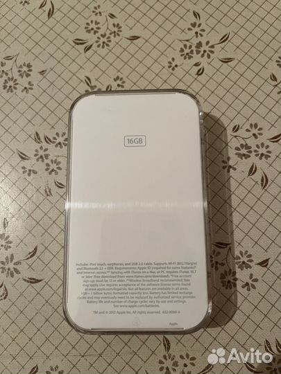 iPod touch nano 16 Gb White новый