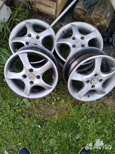 Диск литой r14 4 100