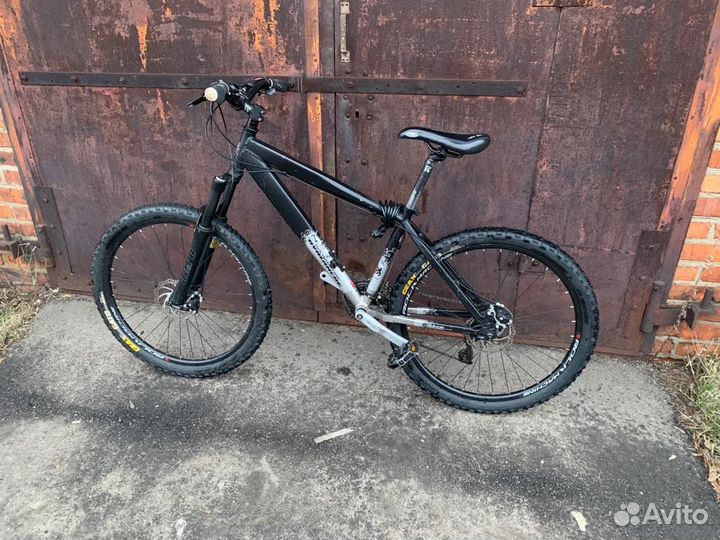 Велосипед rock machine avalanche 26