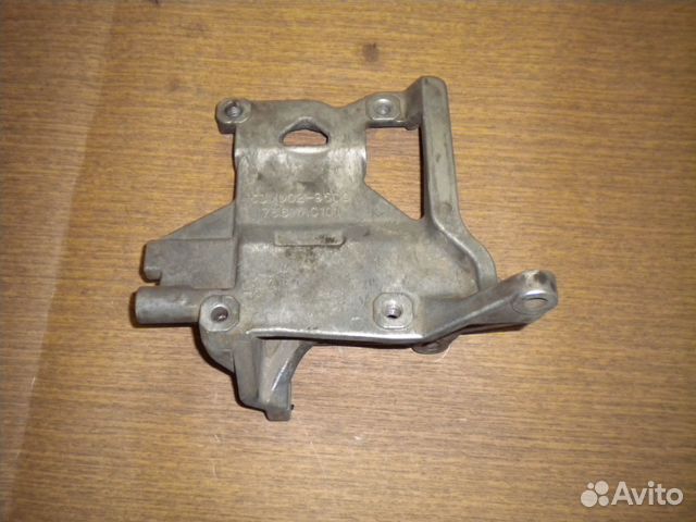 Крепление кондиционера Subaru Impreza GF2