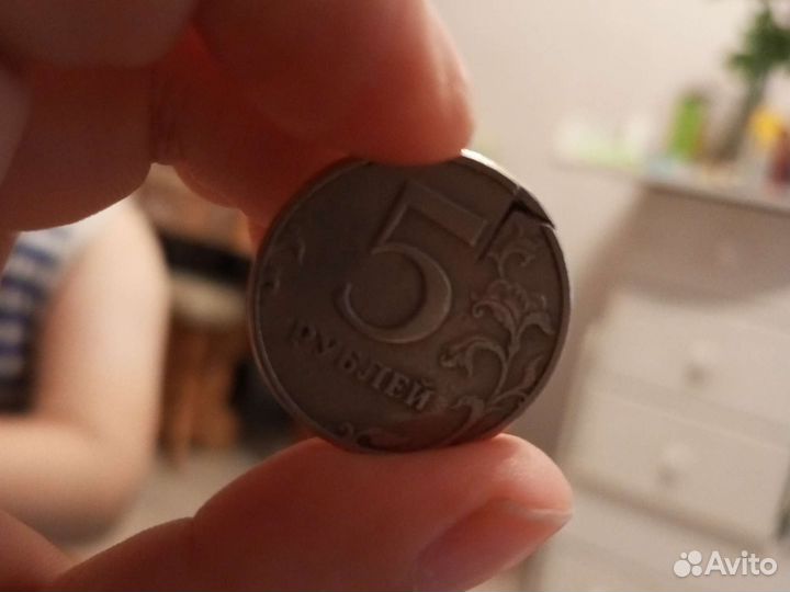 Продам монету