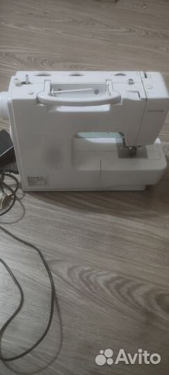 Швейная машина bernette Milan 5