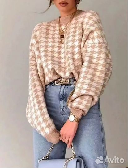 Свитер женский бежевый