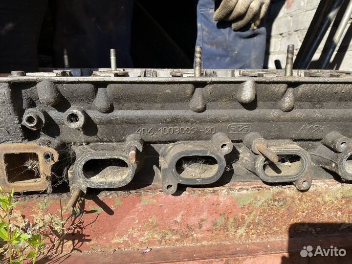 Головы от двигателя Волги