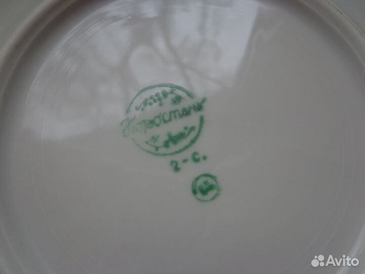 12 десертных тарелок. Коростень. 50-60-е годы