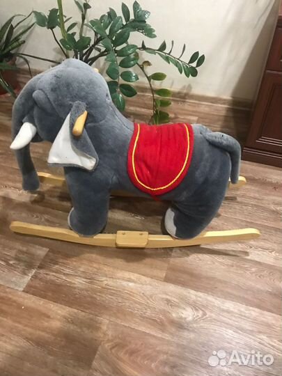 Детская качалка слон