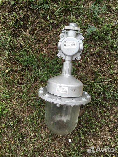 Фонарь светильник уличный