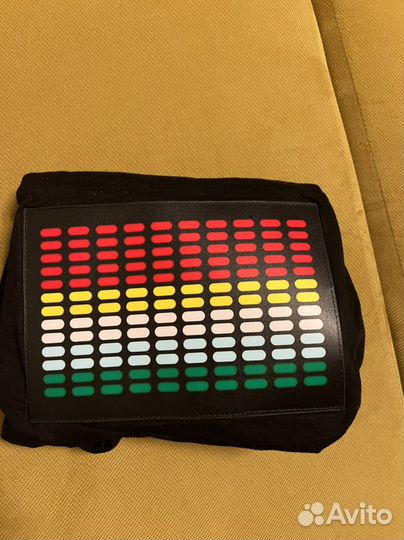 Футболка эквалайзер. Светится