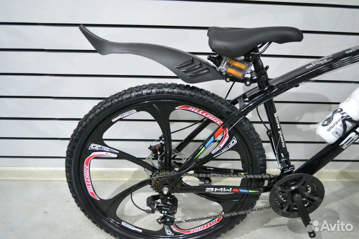 Велосипед на литых дисках bmw