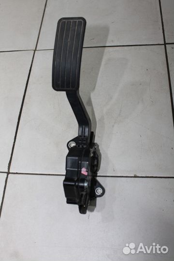 Педали газа тормоза Subaru Mitsubishi