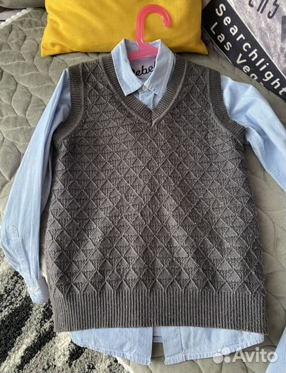 Школьные рубашки и жилетки