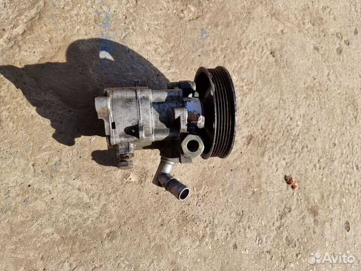 Насос гидроусилителя руля Mercedes W210