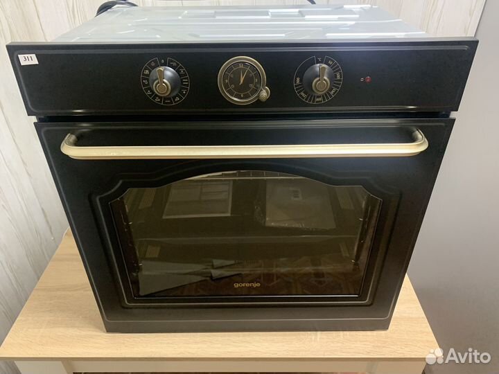 Электрический духовой шкаф Gorenje BO6735CLB