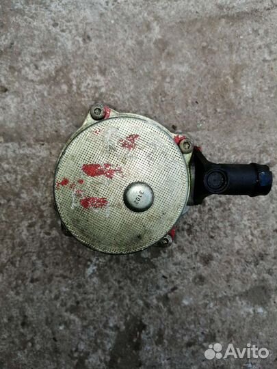 Насос вакуумный Renault Trafic