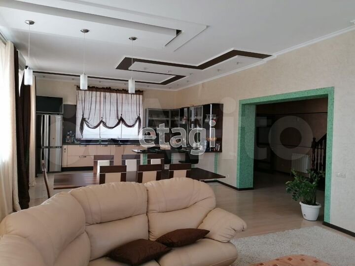 Дом 201,4 м² на участке 15 сот.