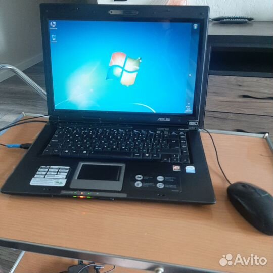 Ноутбук asus