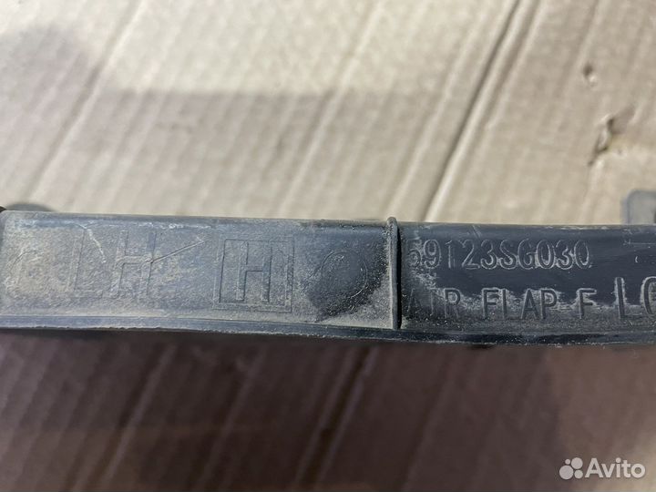 Передний левый брызговик подкрылка Forester SJ