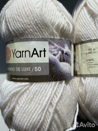 Пряжа YarnArt белая