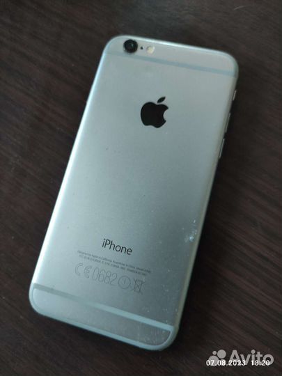 Телефон iPhone 6s