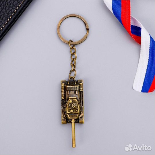 Брелок танк