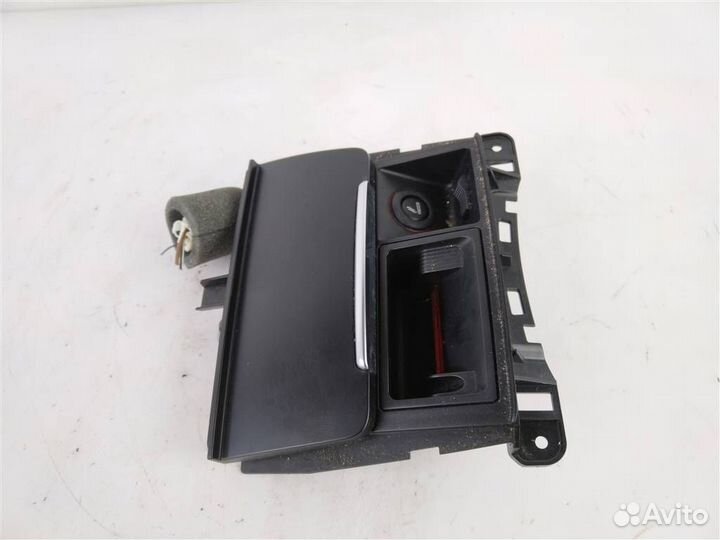 Пепельница передняя ауди A5 Sportback 2008