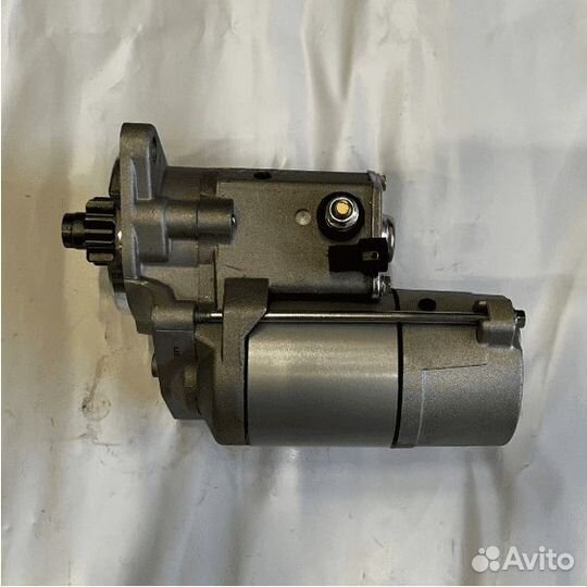 Стартер kubota V2403 (12V, 2KW, T-9)