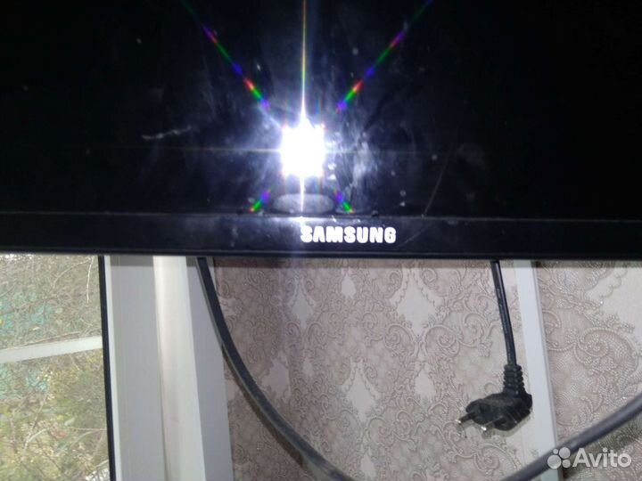 Телевизор samsung