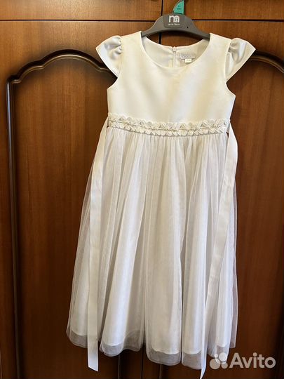 Нарядное платье для девочки 116-122 как новое