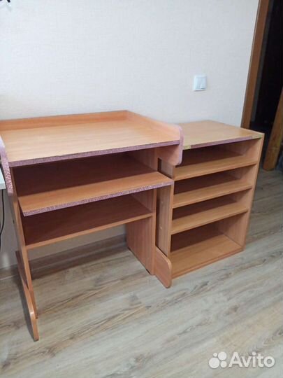 Столик с полками Компьютерный стол