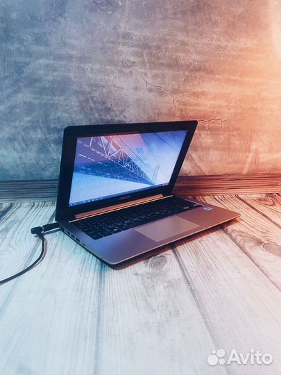 Компактный Ноутбук Asus Сенсорный/12.5 HD/Core i3