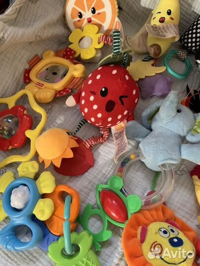 Развивающие игрушки, погремушки, музыкальные