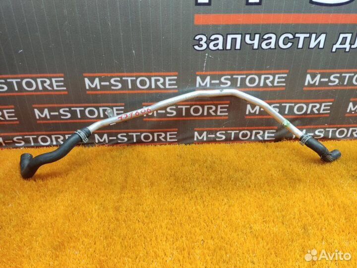 Патрубок системы охлаждения Mercedes-Benz E-Class