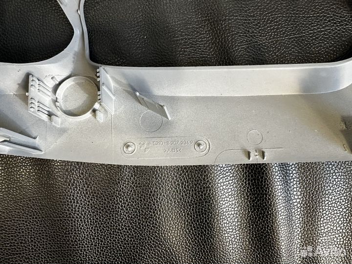 Кожух внешний сиденья R grau на BMW E39