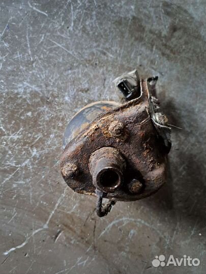 Гидроаккумулятор задний левый Mercedes W140