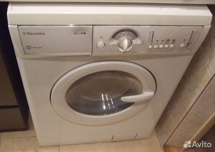 Стиральная машина Electrolux EWS1020 по частям
