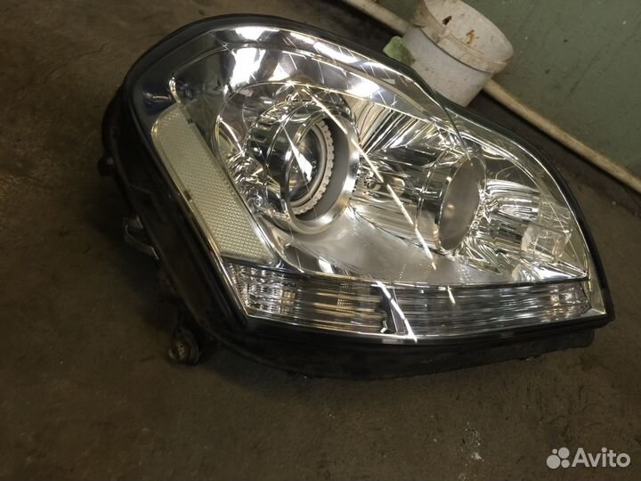 Мерседес GL 164 фара