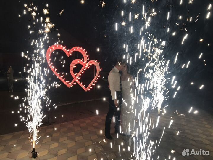 Салюты, холодные фонтаны, вертушка, огнепад