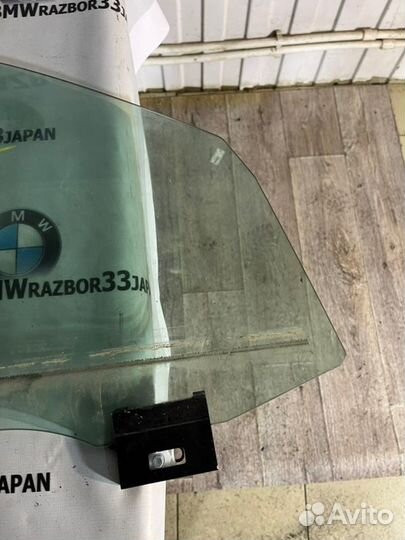 Стекло боковое правое Bmw E92 купэ N43B20 2010