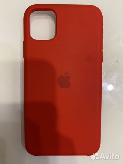 Чехол на iPhone 11
